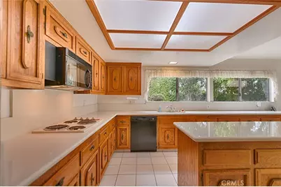 10162 Knuth Circle, Villa Park, CA 92861 - Photo 43
