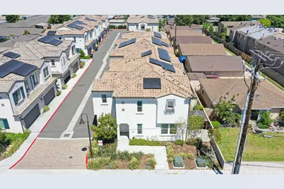 17540 Cameron #102, Huntington Beach, CA 92647 - Photo 3