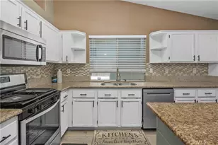 2916 Hampton, Hemet, CA 92545 - Photo 13