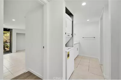 25269 Pine Creek Lane, Wilmington, CA 90744 - Photo 29
