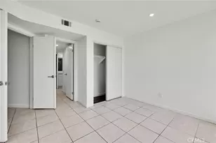 25269 Pine Creek Ln, Wilmington, CA 90744 - Photo 25