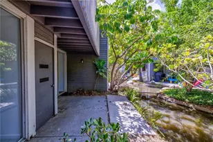 25269 Pine Creek Ln, Wilmington, CA 90744 - Photo 23