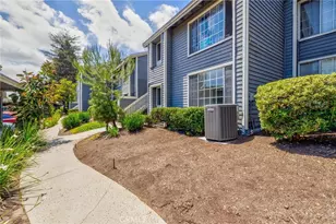 25269 Pine Creek Ln, Wilmington, CA 90744 - Photo 5