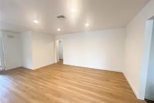 21106 Wardham, Lakewood, CA 90715 - Photo 5