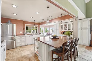 858 S Bluebird Cir, Anaheim Hills, CA 92807 - Photo 9