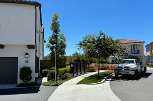 138 Sunnyside, Irvine, CA 92618 - Photo 5