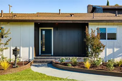 10092 Roselee Drive, Garden Grove, CA 92840 - Photo 9