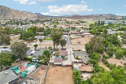 2448 Corona, Norco, CA 92860 - Photo 23