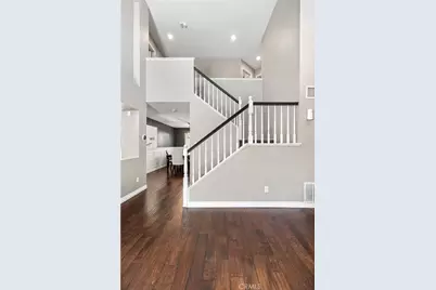 28013 Cascade, Castaic, CA 91384 - Photo 7