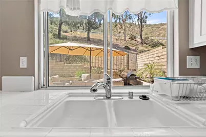 28013 Cascade, Castaic, CA 91384 - Photo 21