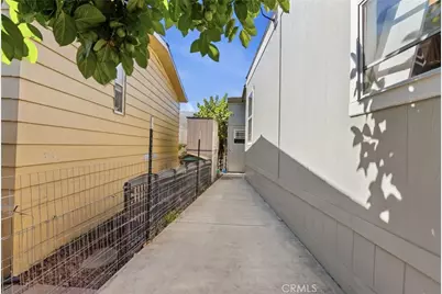 132 S Colombo #132, Tustin, CA 92780 - Photo 25