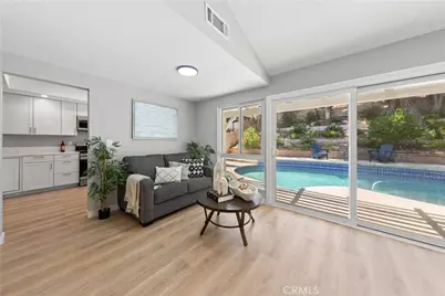 15369 Violetlane Way, Canyon Country, CA 91387 - Photo 7