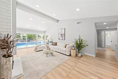 15369 Violetlane Way, Canyon Country, CA 91387 - Photo 5