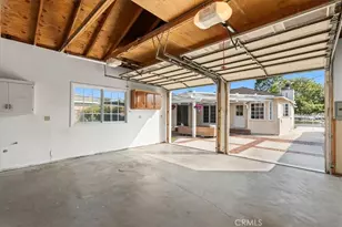 2000 N Britton, Long Beach, CA 90815 - Photo 11