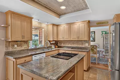2740 Cardinal Drive, Costa Mesa, CA 92626 - Photo 15