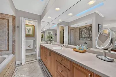 2740 Cardinal Drive, Costa Mesa, CA 92626 - Photo 35
