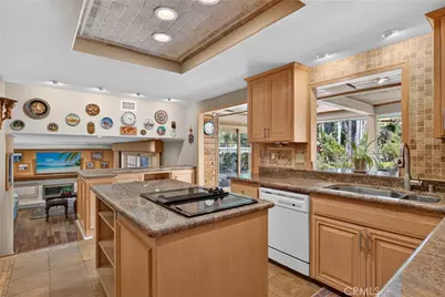 2740 Cardinal Drive, Costa Mesa, CA 92626 - Photo 19