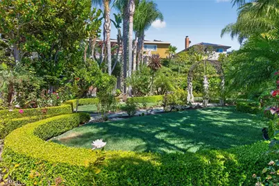 2740 Cardinal Drive, Costa Mesa, CA 92626 - Photo 51