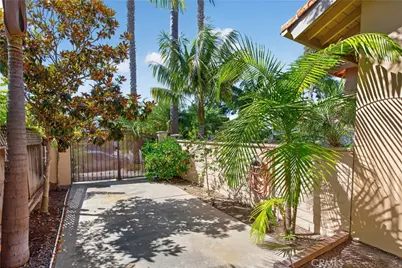 2740 Cardinal Drive, Costa Mesa, CA 92626 - Photo 49