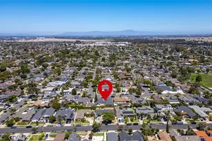 12361 Wembley Rd, Rossmoor, CA 90720 - Photo 3