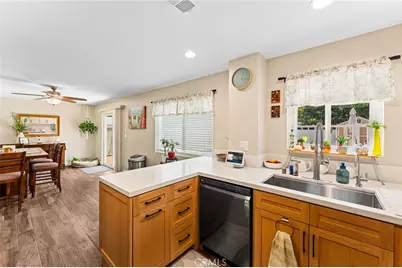 10332 Washington, South Gate, CA 90280 - Photo 3