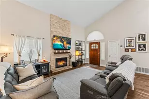 10332 Washington, South Gate, CA 90280 - Photo 17