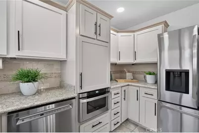 19207 Ronald Avenue, Torrance, CA 90503 - Photo 11