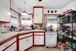 1517 W Borchard Ave, Santa Ana, CA 92704 - Photo 13