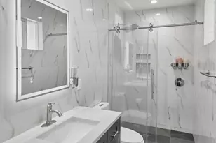 5047 Orrville Ave, Woodland Hills, CA 91367 - Photo 65