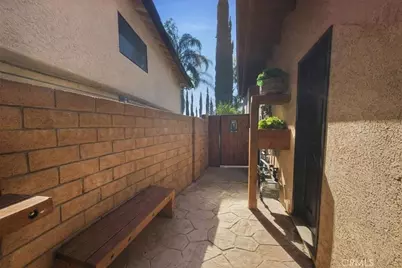 5047 Orrville Avenue, Woodland Hills, CA 91367 - Photo 49