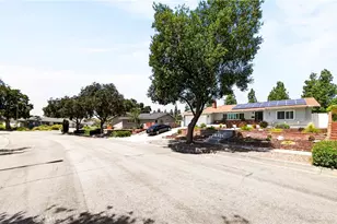 3837 Shelter Grove, Claremont, CA 91711 - Photo 3