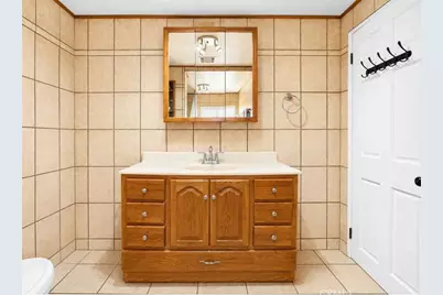 606 N Park, Pomona, CA 91768 - Photo 17