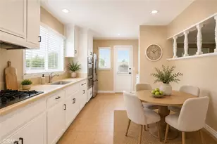 17472 Waal Cir, Huntington Beach, CA 92647 - Photo 7