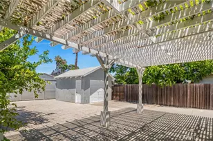 1849 W 38th St, Los Angeles, CA 90062 - Photo 25