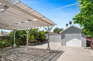 1849 W 38th St, Los Angeles, CA 90062 - Photo 25