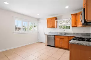 1849 W 38th St, Los Angeles, CA 90062 - Photo 23