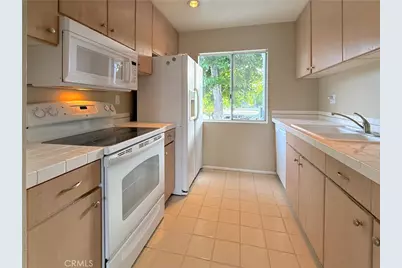 6008 Bixby Village #42, Long Beach, CA 90803 - Photo 3