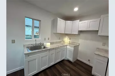 2412 Gale Avenue, Long Beach, CA 90810 - Photo 9
