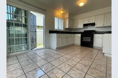 2042 E 19th, San Bernardino, CA 92404 - Photo 9