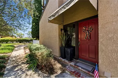 905 Hyde Court, Costa Mesa, CA 92626 - Photo 3