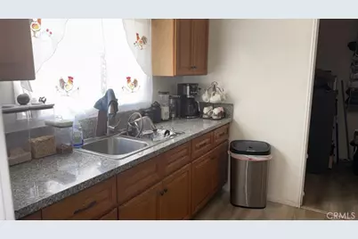749 -751 E 84th Street, Los Angeles, CA 90001 - Photo 11