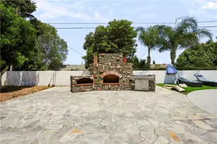 1033 Alta Loma, Corona, CA 92882 - Photo 51