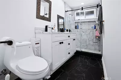 1033 Alta Loma, Corona, CA 92882 - Photo 39