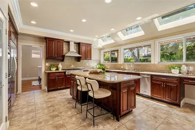 970 S Barton Court, Anaheim Hills, CA 92808 - Photo 17