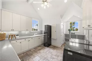 2061 Skyline Dr, Fullerton, CA 92831 - Photo 49