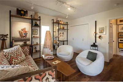 128 Quincy Avenue, Long Beach, CA 90803 - Photo 9
