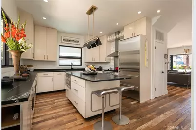 128 Quincy Avenue, Long Beach, CA 90803 - Photo 11