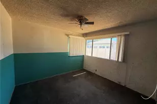 1718 W 109th Pl, Los Angeles, CA 90047 - Photo 21