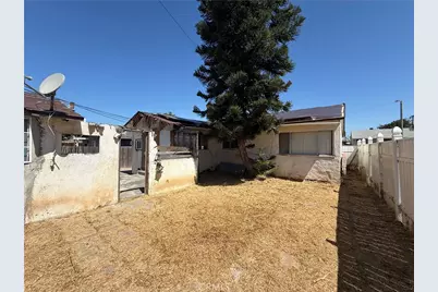 1718 W 109th, Los Angeles, CA 90047 - Photo 9