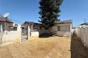 1718 W 109th Pl, Los Angeles, CA 90047 - Photo 7